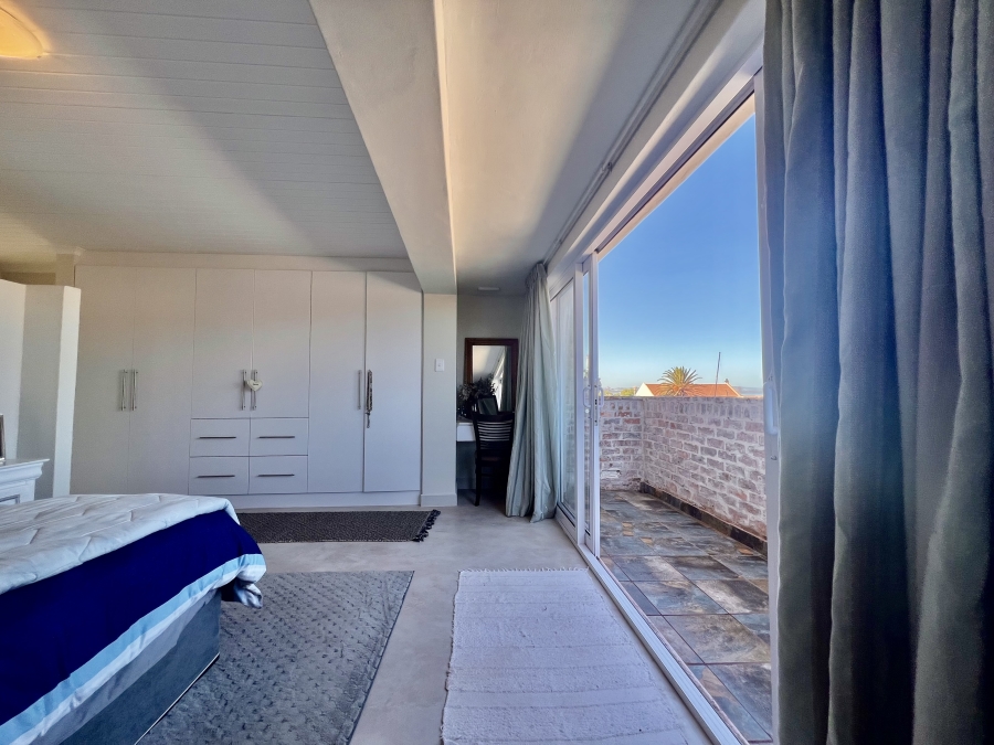 3 Bedroom Property for Sale in Bluewater Bay Western Cape